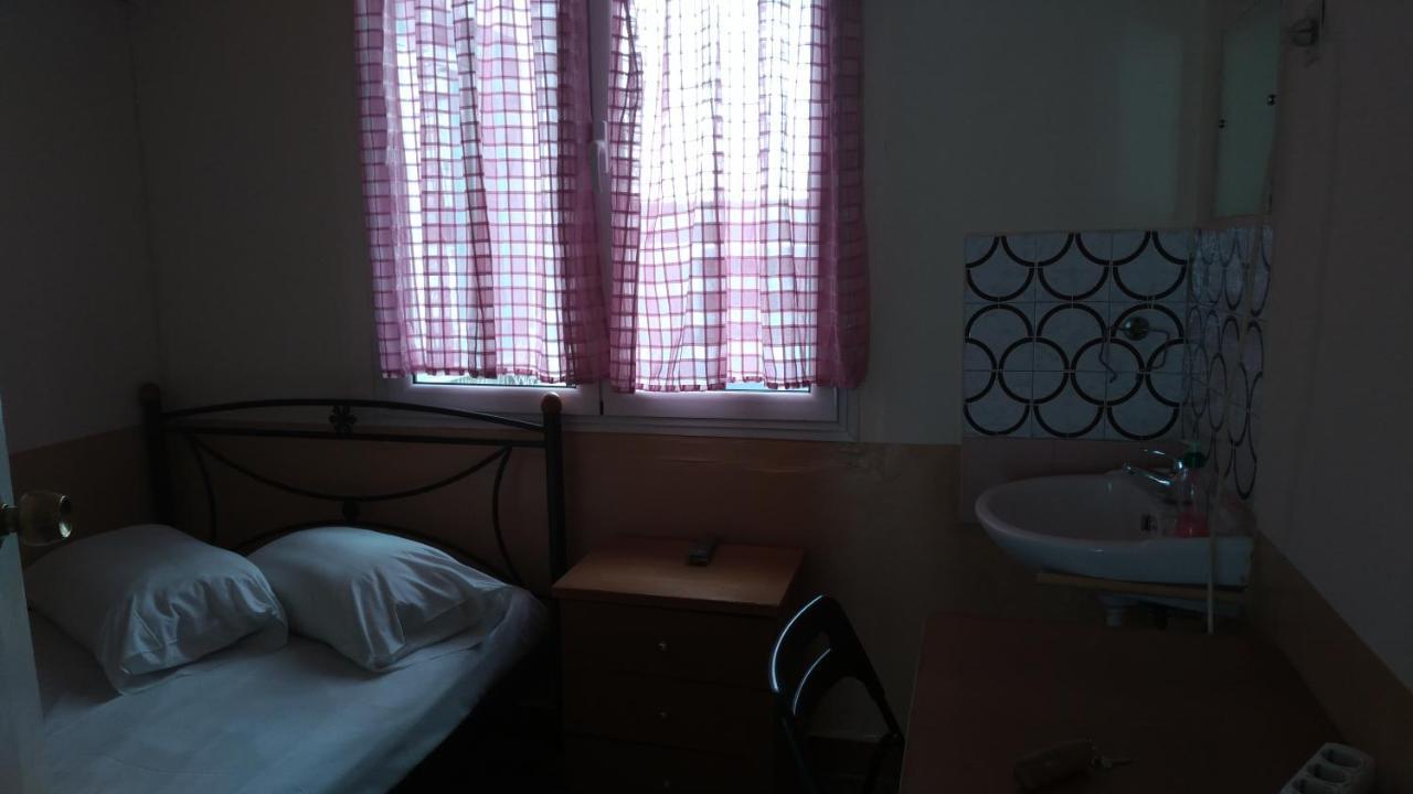 San Remo Hostel Atina Dış mekan fotoğraf